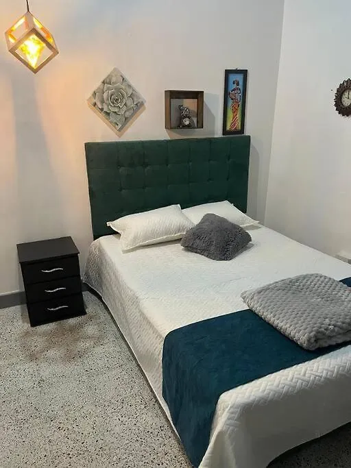 Casa La Victoria Alojamiento Completo Medellin 0*,  Colombia
