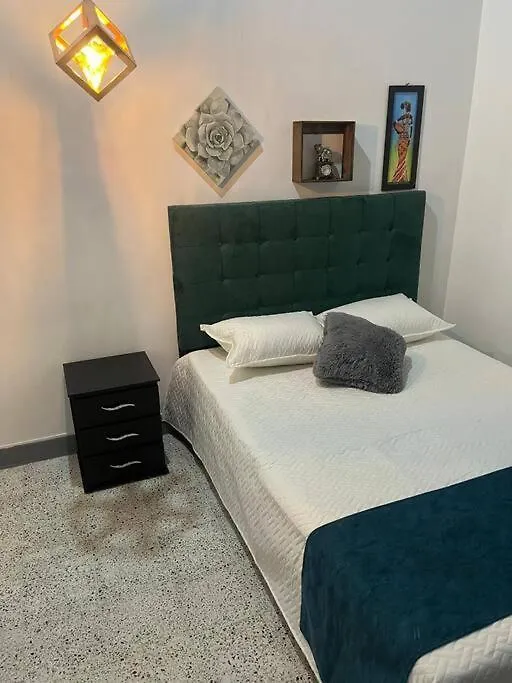 Casa La Victoria Alojamiento Completo Medellin