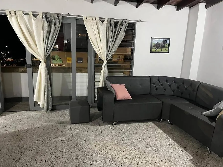 Casa La Victoria Alojamiento Completo Medellin Apartment