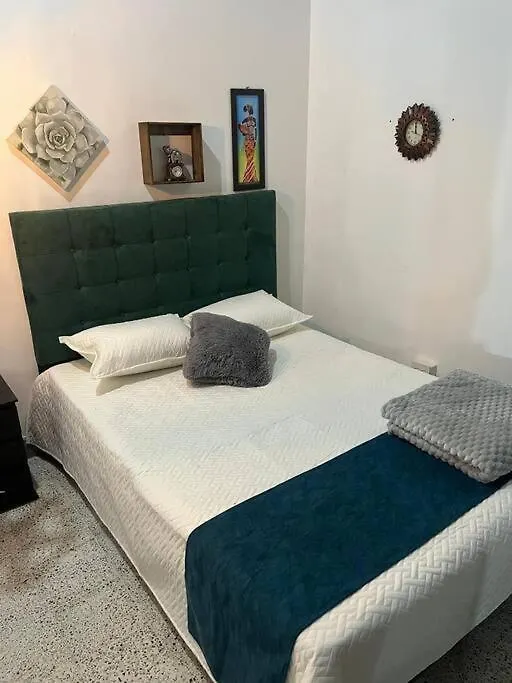 Casa La Victoria Alojamiento Completo Medellin Apartment