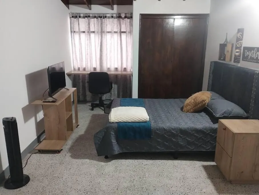 Casa La Victoria Alojamiento Completo Medellin contacts